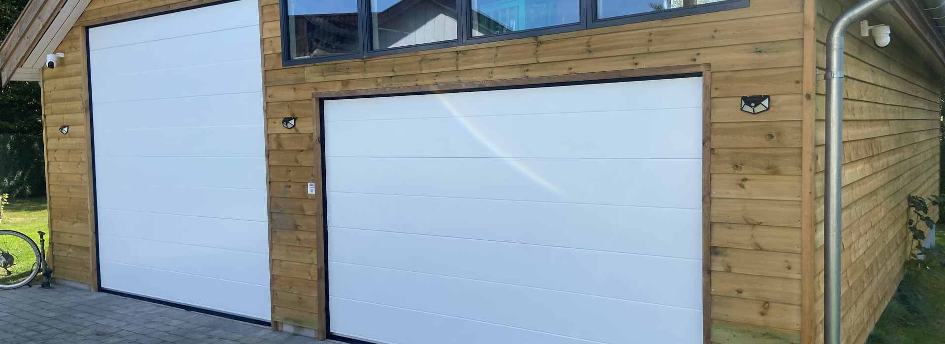 Garageport med RF elementer med vinduer